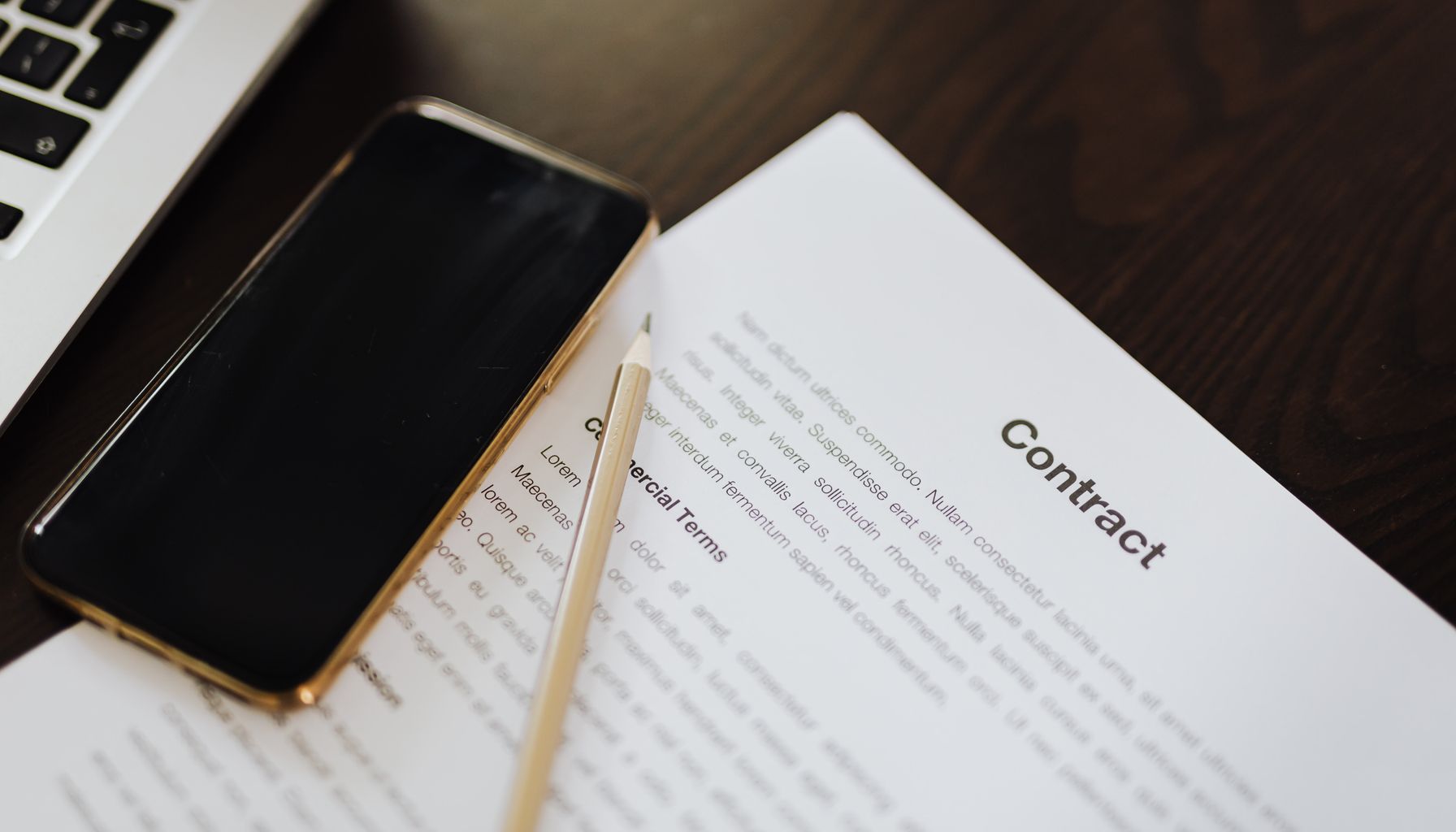 Italian Citizenship: 'Guarantee' Propaganda May Violate Consumer Protection Code — Foto: https://kaboompics.com/ (Pexels)