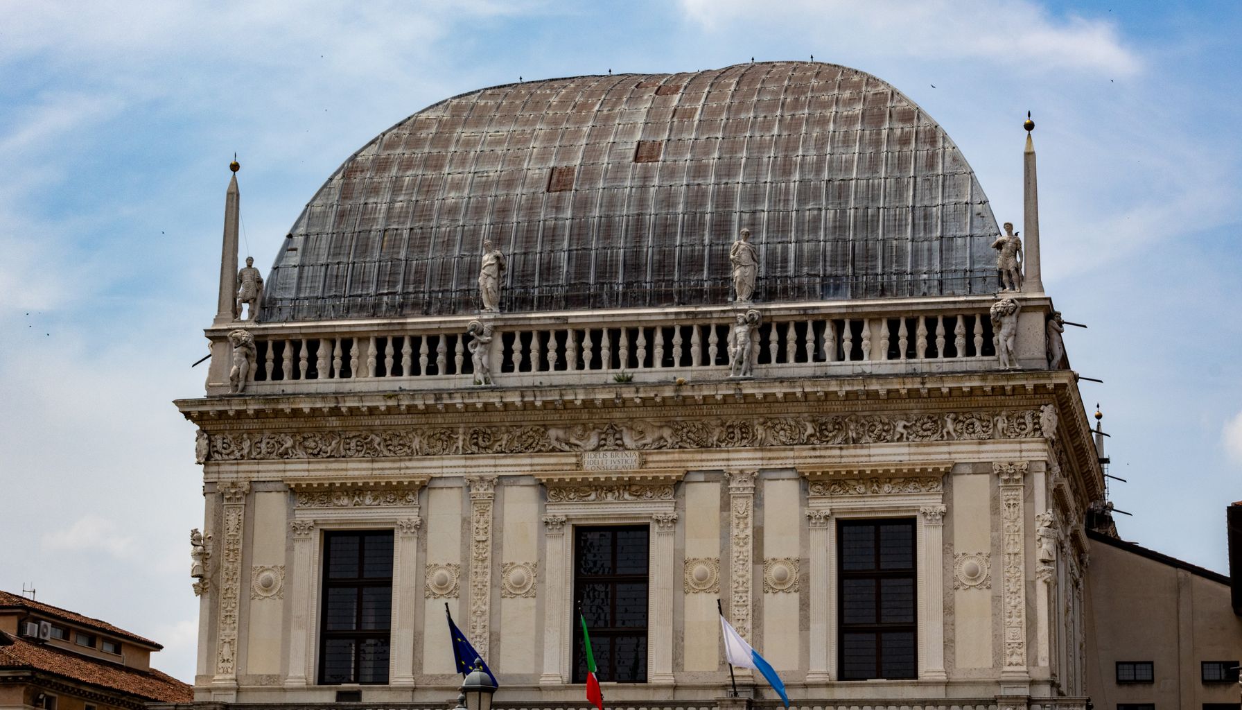 Corte de Brescia reconhece cidadania de brasileiro adotado