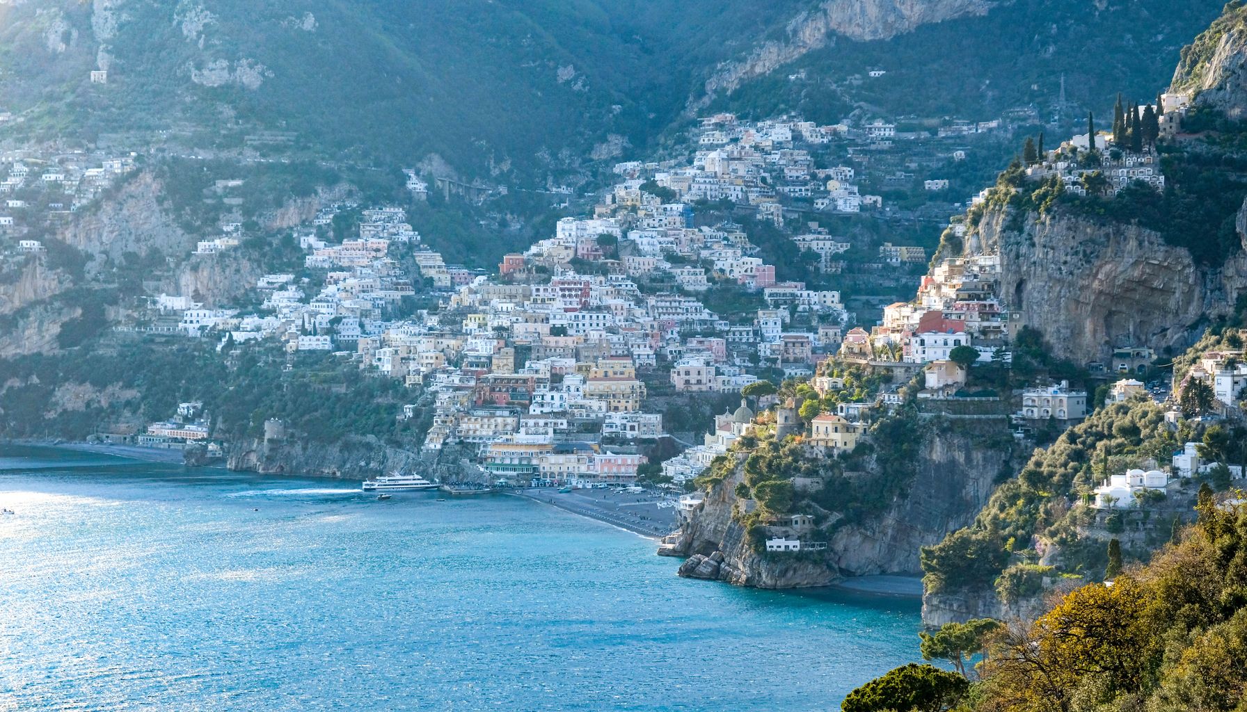 Amalfi Coast: The Complete Guide to Costs and Trips