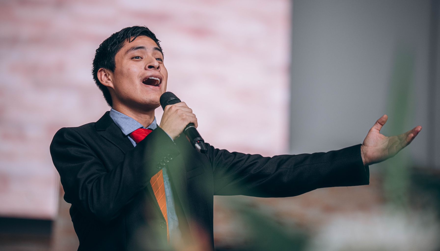 De Martino: un Sanremo no populista, sino popular, inspirado en Baudo — Foto: David Malca (Pexels)
