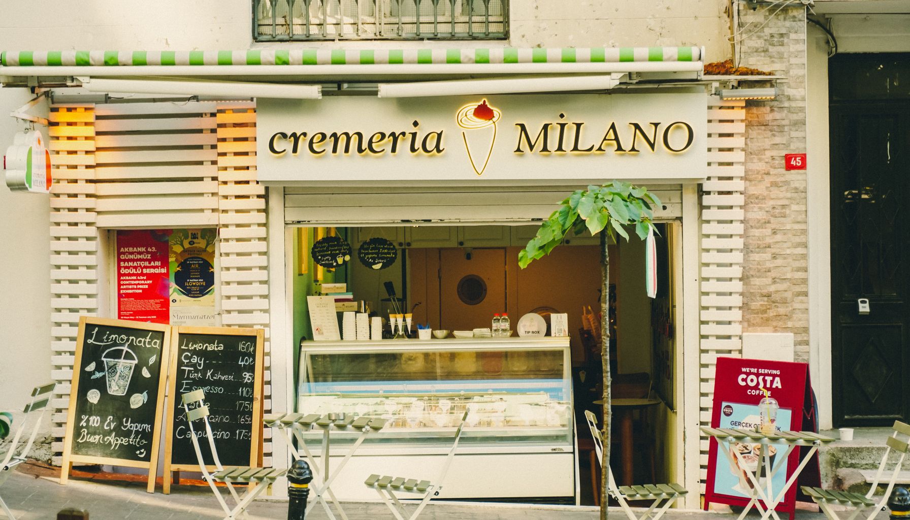 Denúncias em gelaterias alemãs reabrem êxodo catarinense de 2002