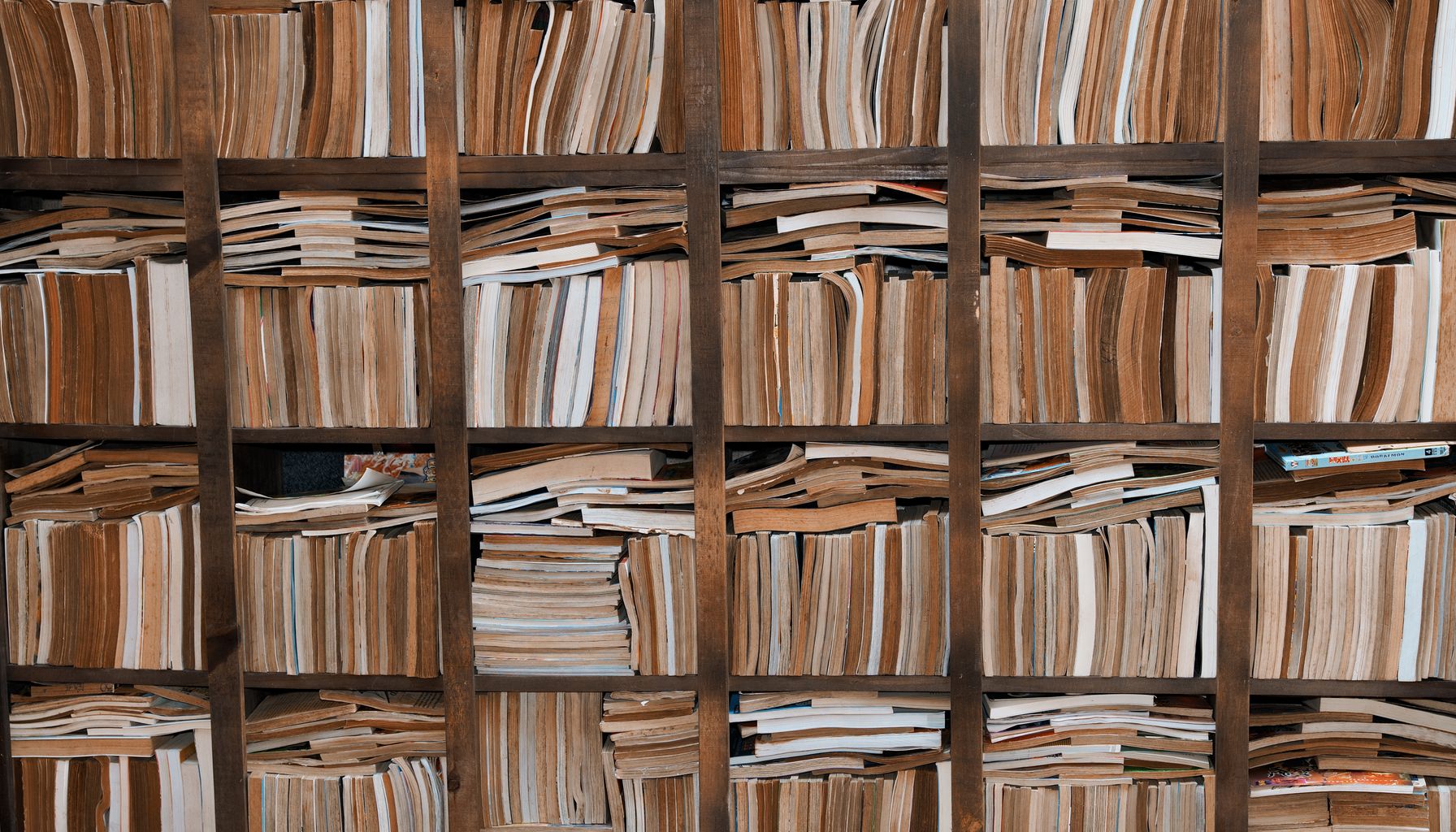 Italian File Digitization: 2026 Advances — Foto: quang vinh (Pexels)