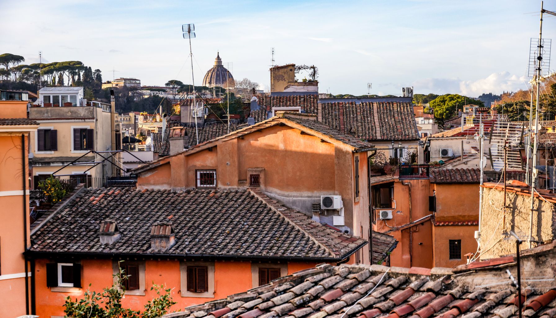 Italy Wins 50 ERC Spots and Builds a Bridge with Brazil — Foto: Magda Ehlers (Pexels)