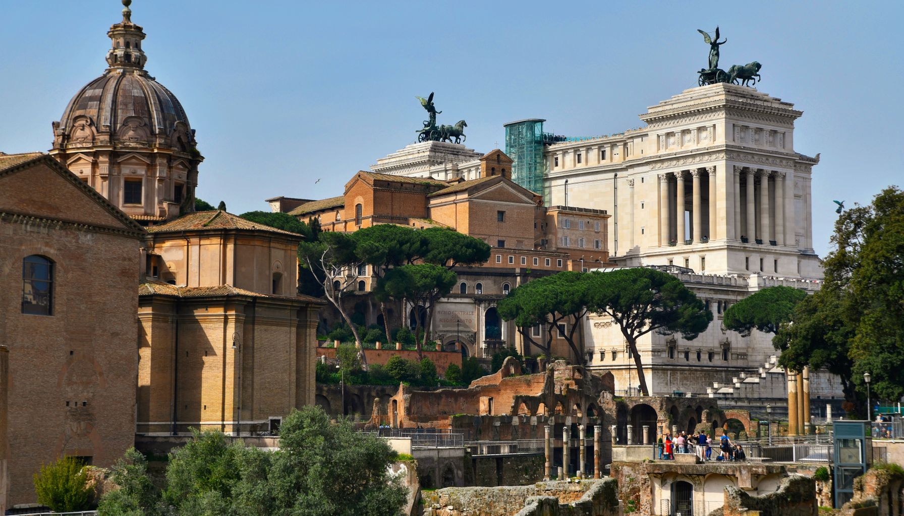 Beautiful view of historic architecture and landmarks in Rome, Italy.