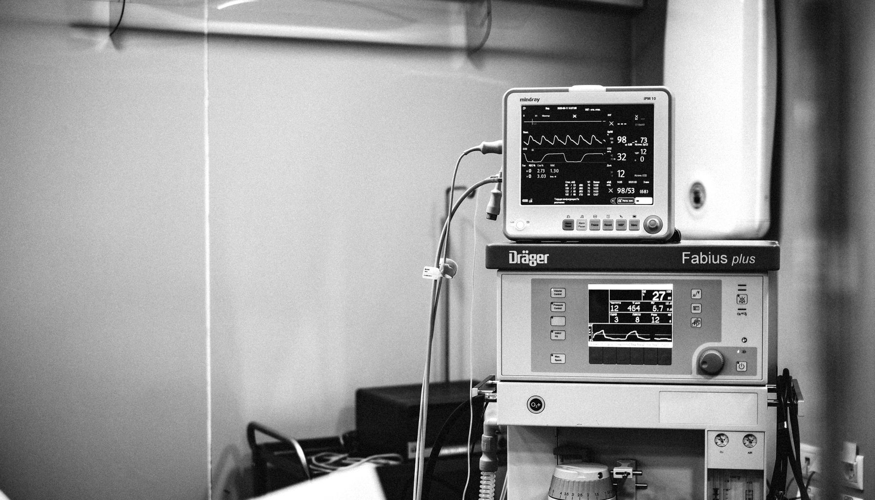 Black and white photo of a Fabius anesthesia workstation in a hospital environment.