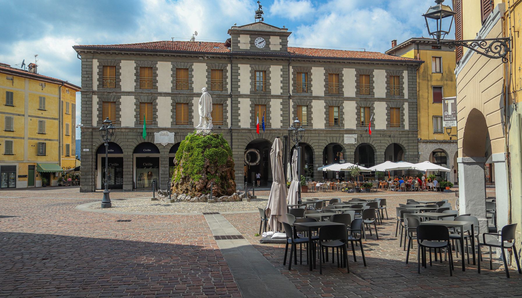 Solicitar certificados directamente al comune italiano — Foto: Lorenza Magnaghi (Pexels)