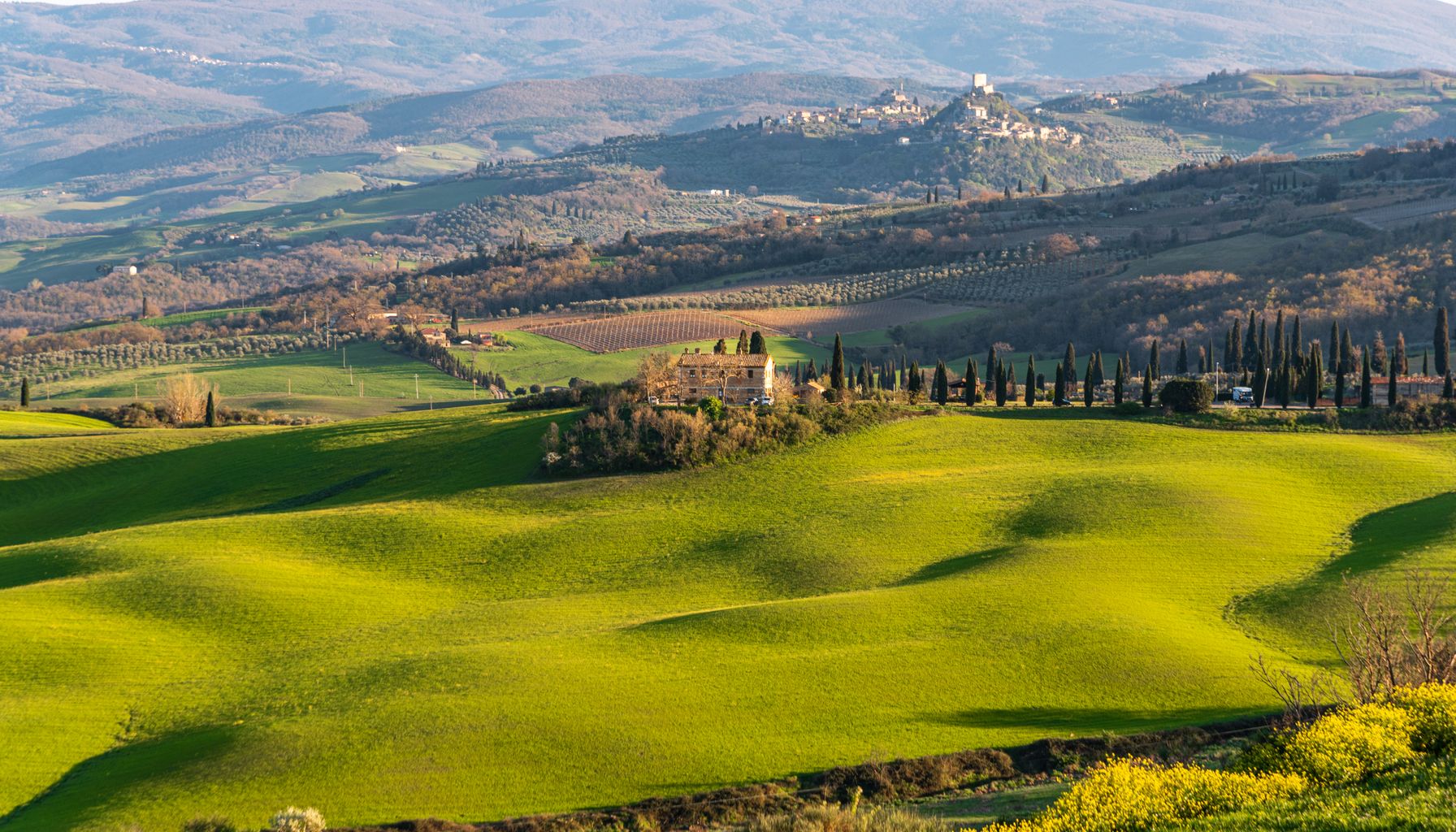Working in Italy in 2026: Salaries and Rights